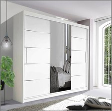 Sleek Sliding Door Wardrobe